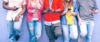 Mobieltjes verboden op Franse scholen