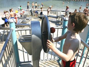 Spectaculaire zand-waterspeelplaats in Mol