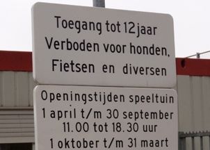337.000 euro aan... borden!!!