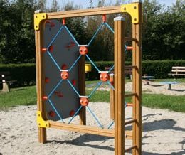 Eerste Combo klimrek voor recreatiepark