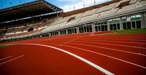 ACO introduceert verwijderbare rvs afdekking voor atletiekbanen
