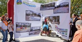 Samen spelen in toegankelijke speeltuin Reijeroord