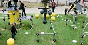 Primeur parkour openbaar schoolplein De Lunetten
